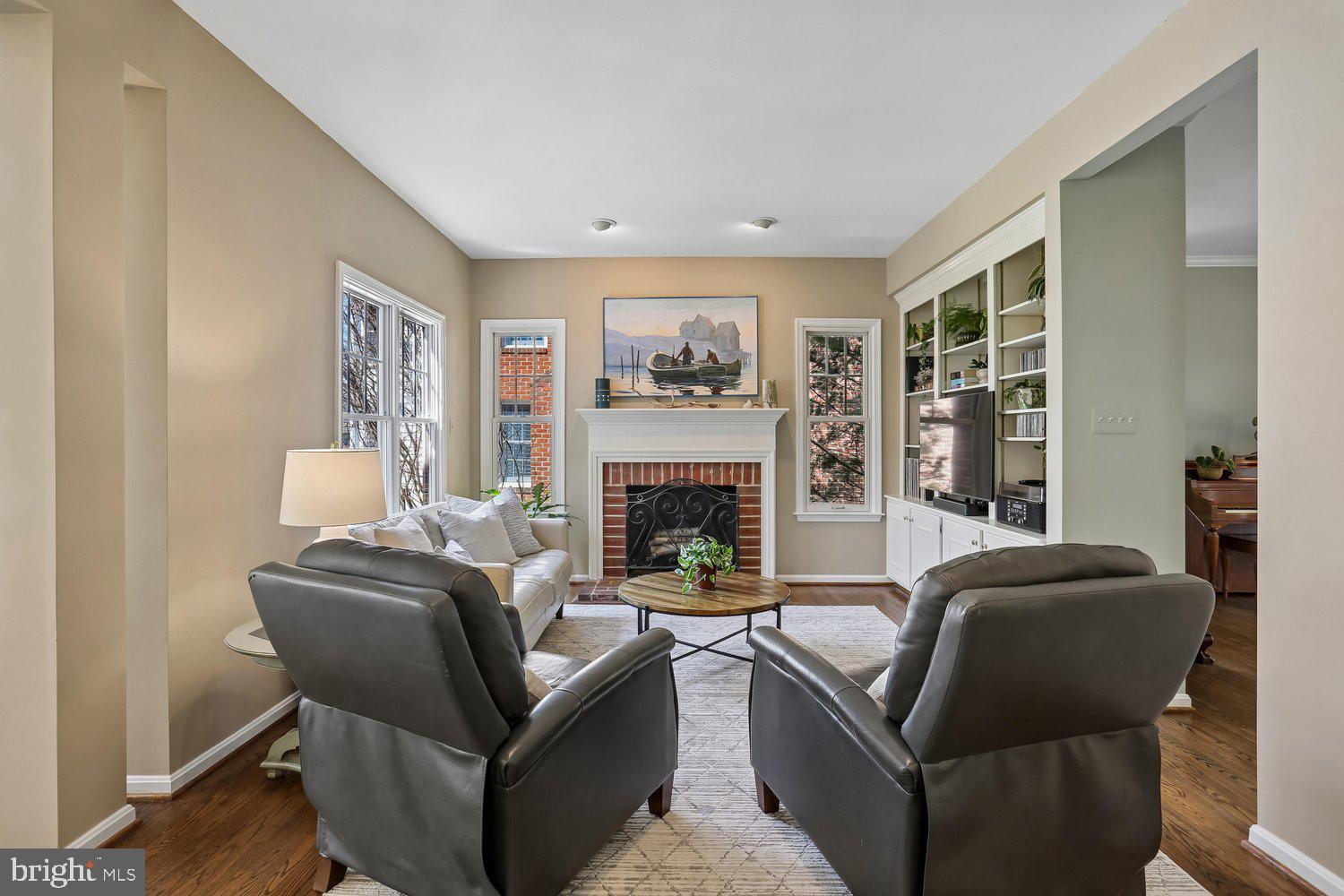 KENTLANDS - Residential