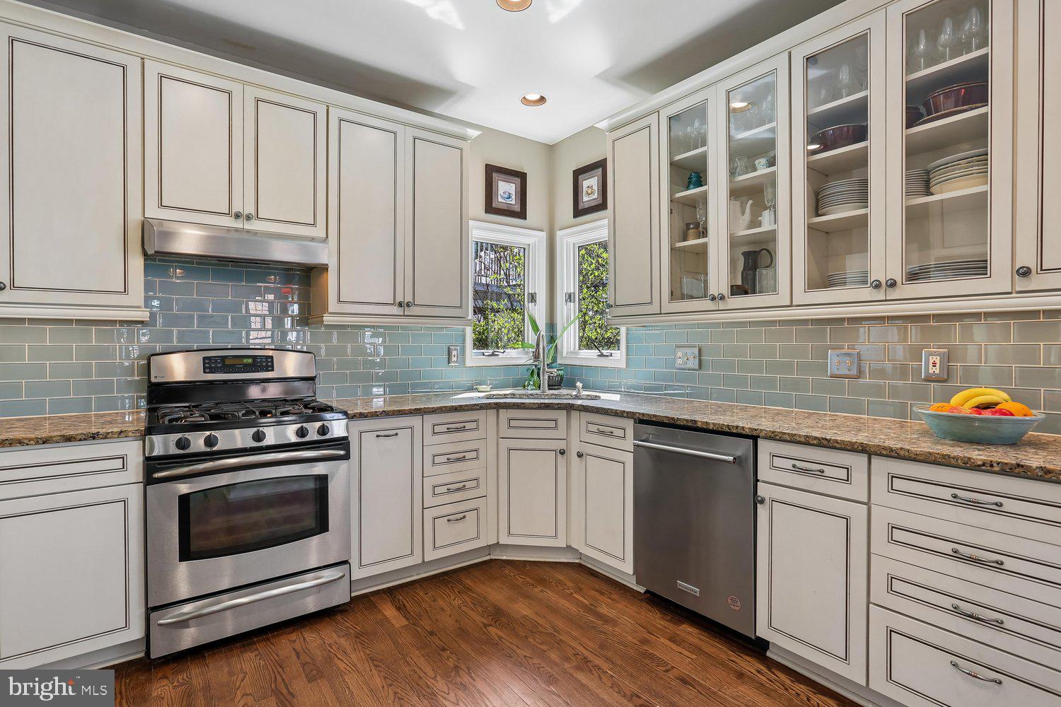 KENTLANDS - Residential