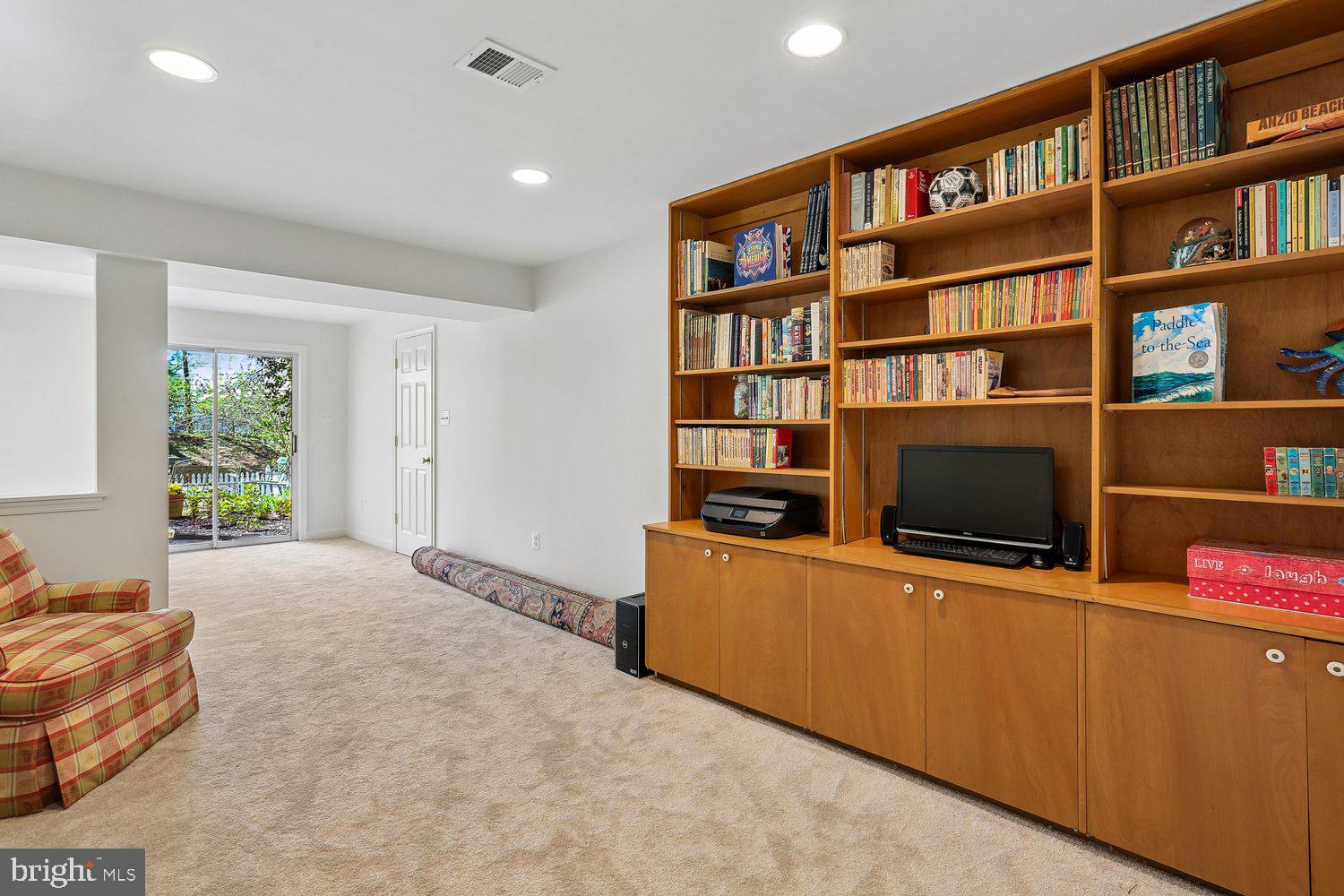 KENTLANDS - Residential