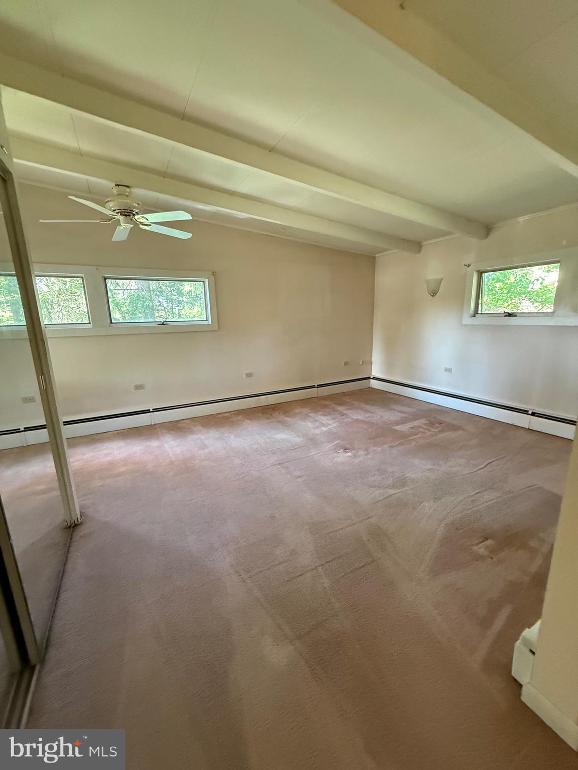 COLONIAL HILLS - Residential