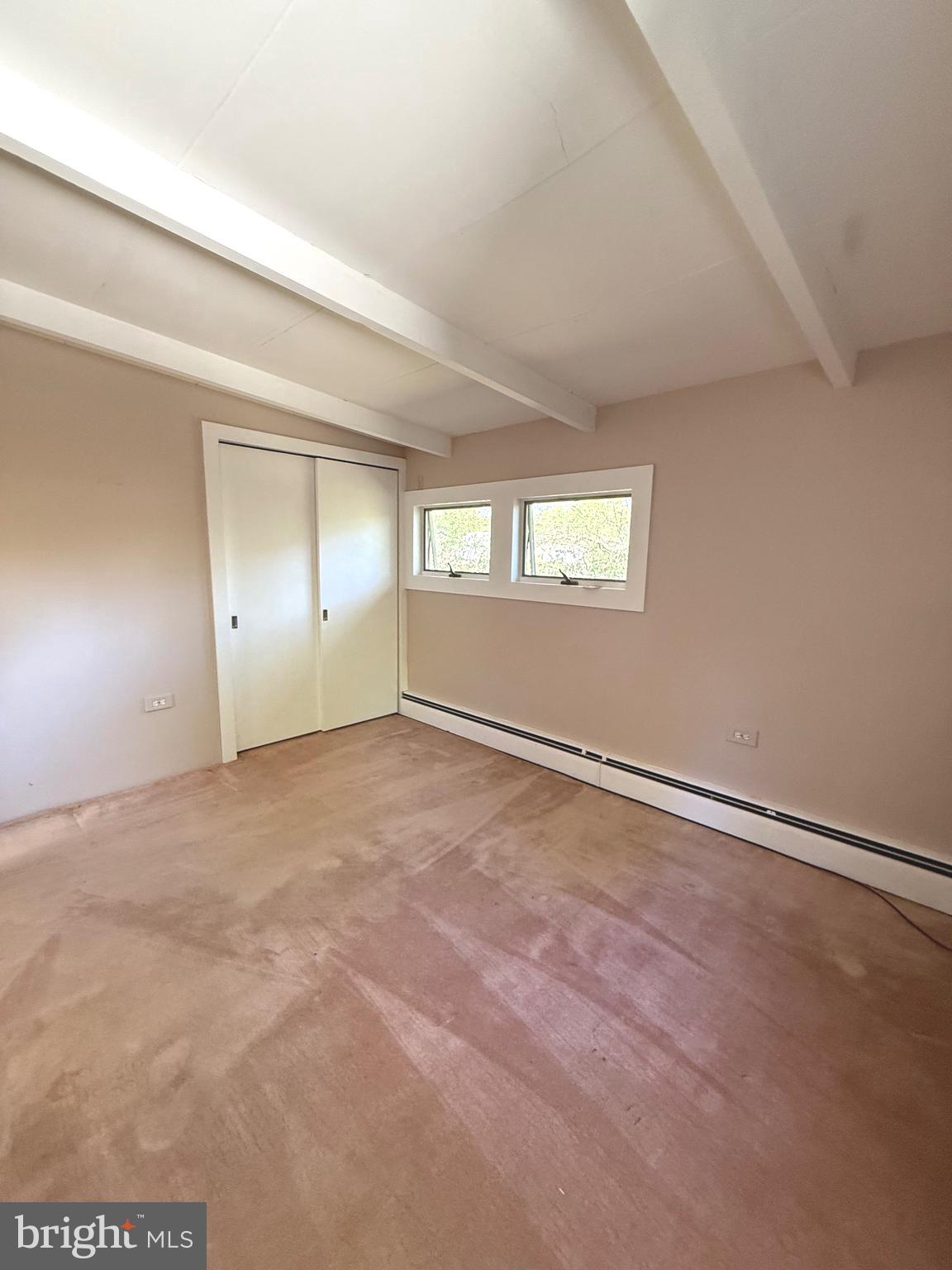 COLONIAL HILLS - Residential