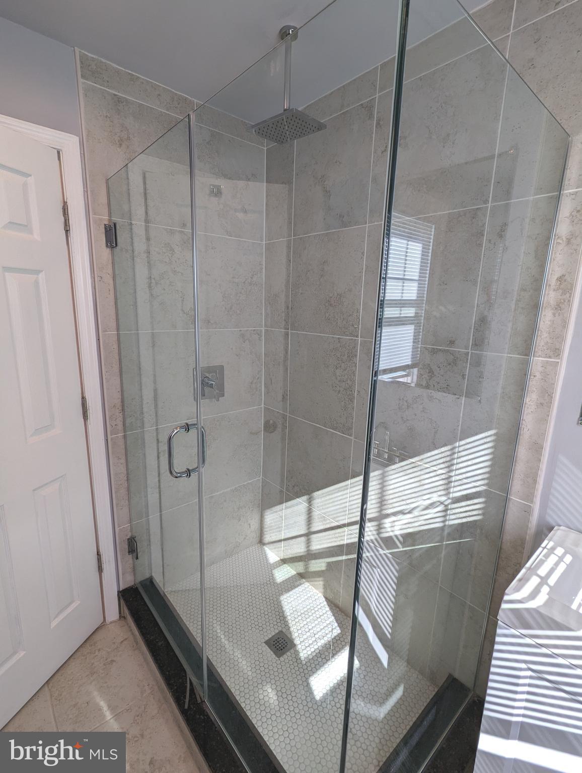 LAUREL - Residential Lease