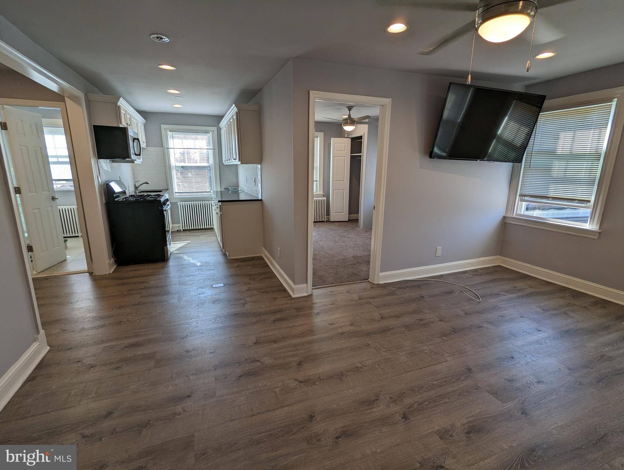 LAUREL - Residential Lease