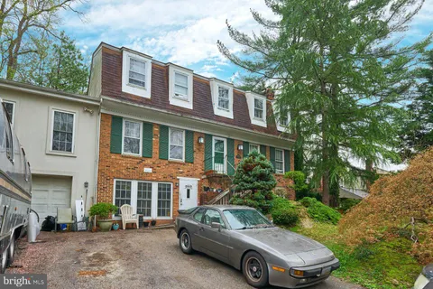 9709 Stoneybrook Drive, Kensington, MD MLS: MDMC2172878