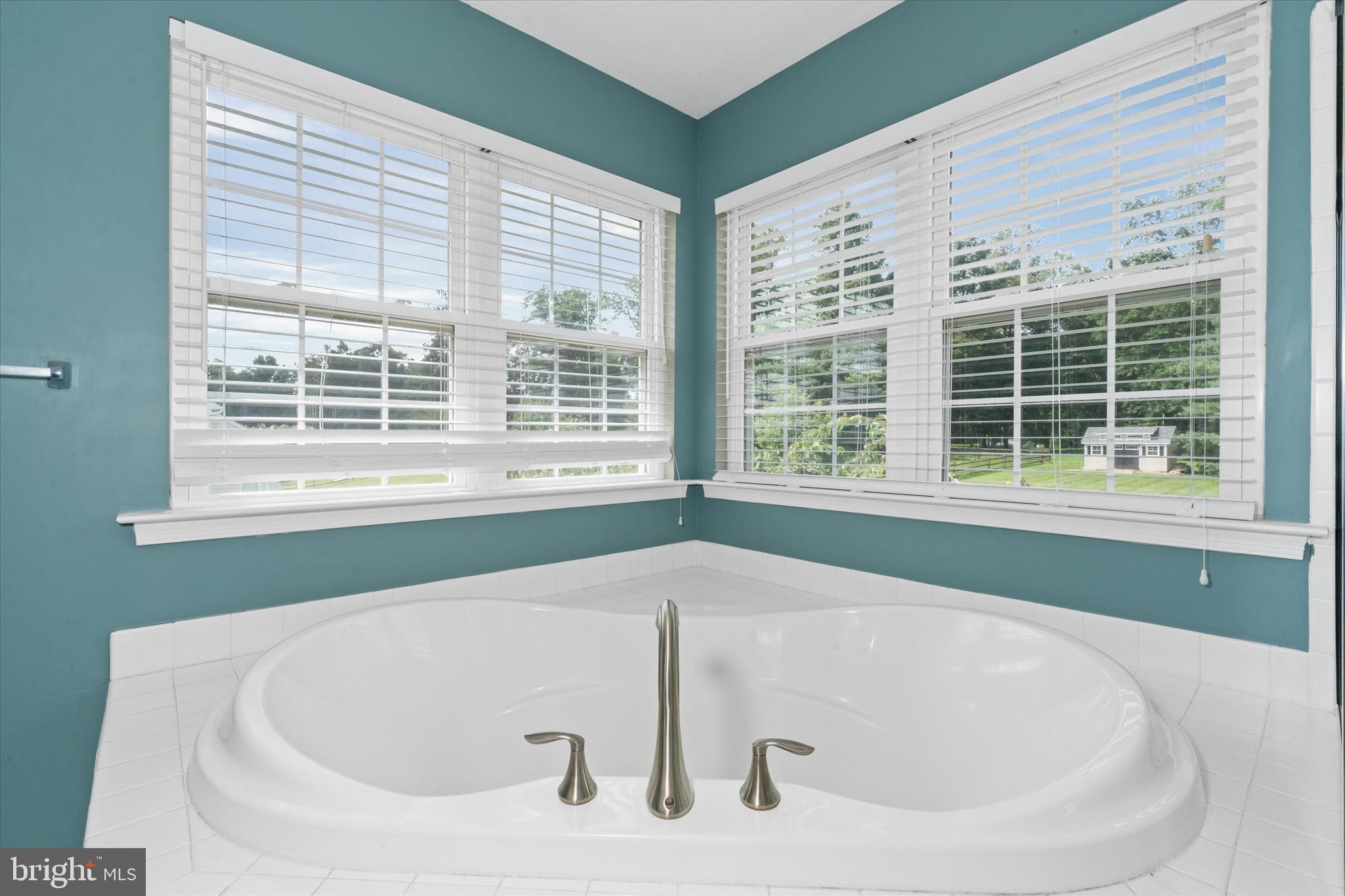 CENTURY OAK - Residential