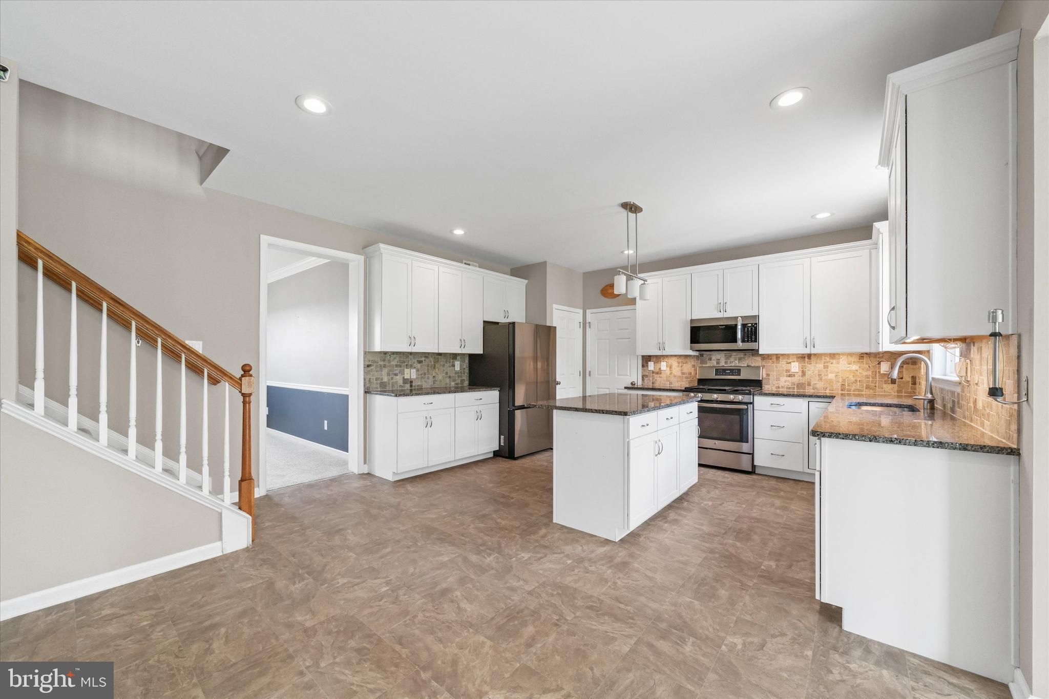 CENTURY OAK - Residential