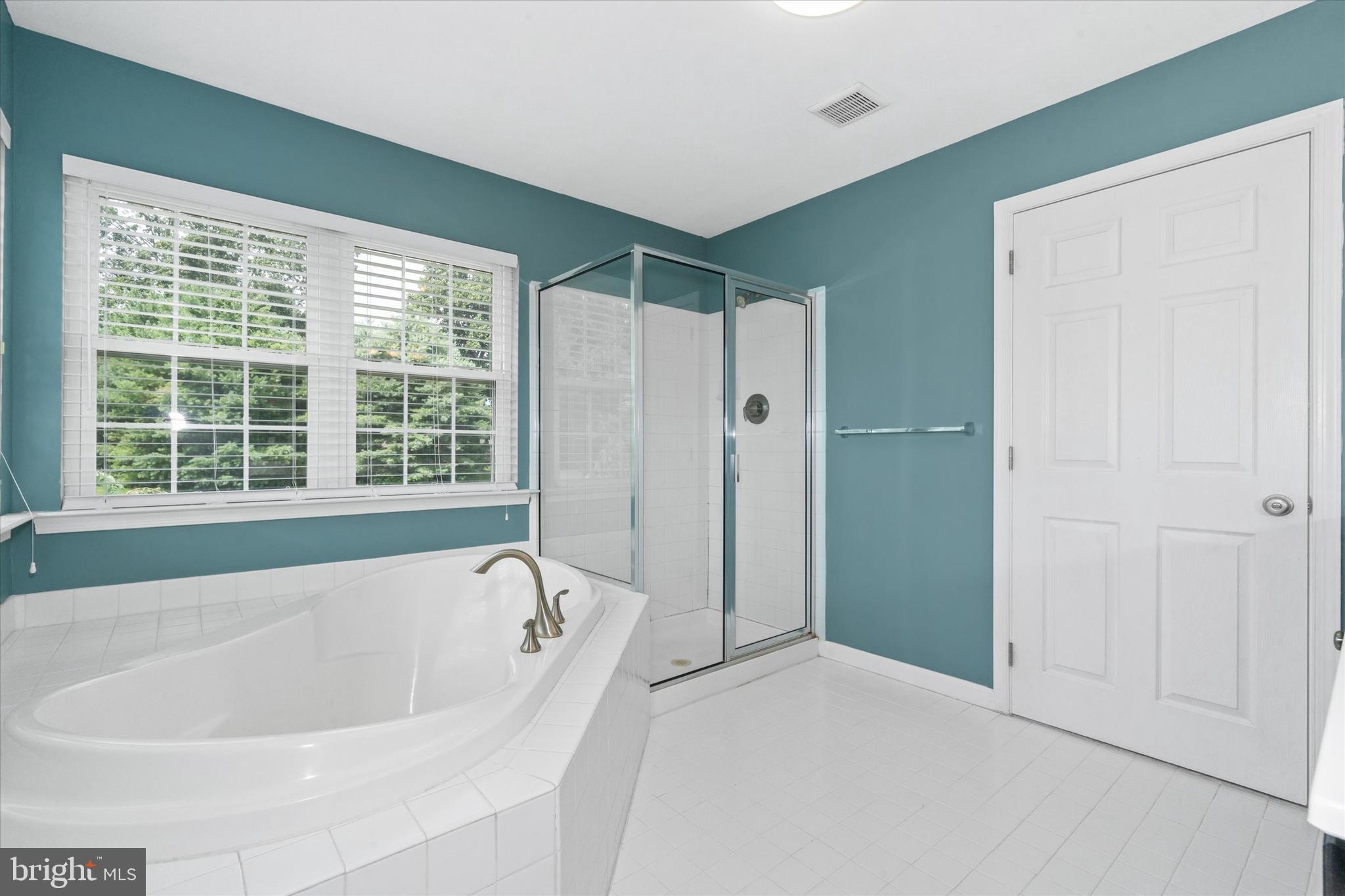 CENTURY OAK - Residential