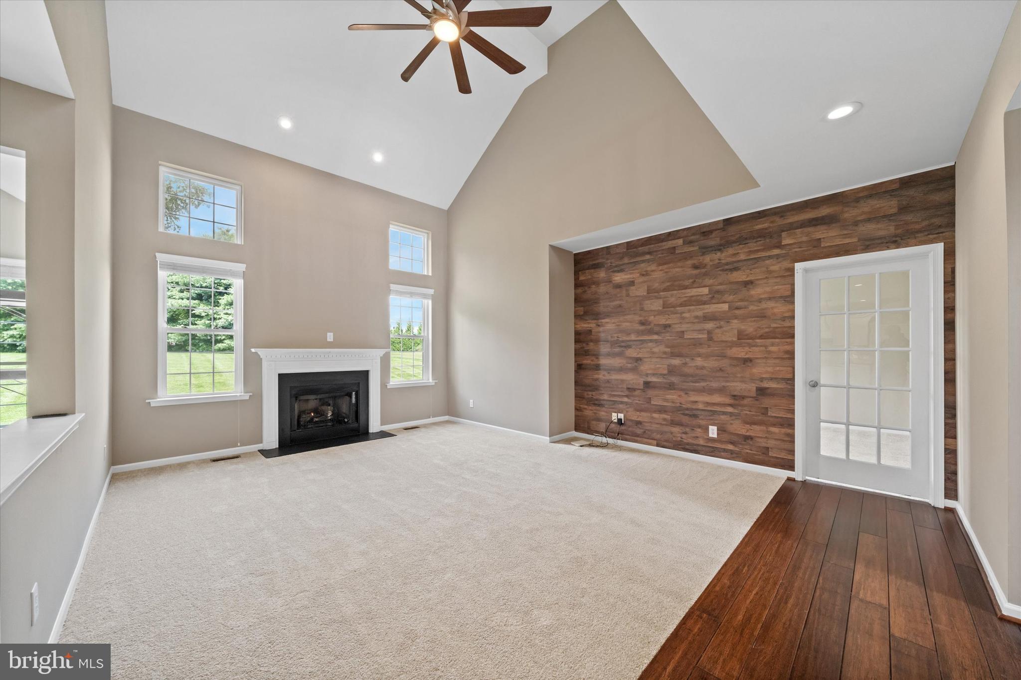 CENTURY OAK - Residential