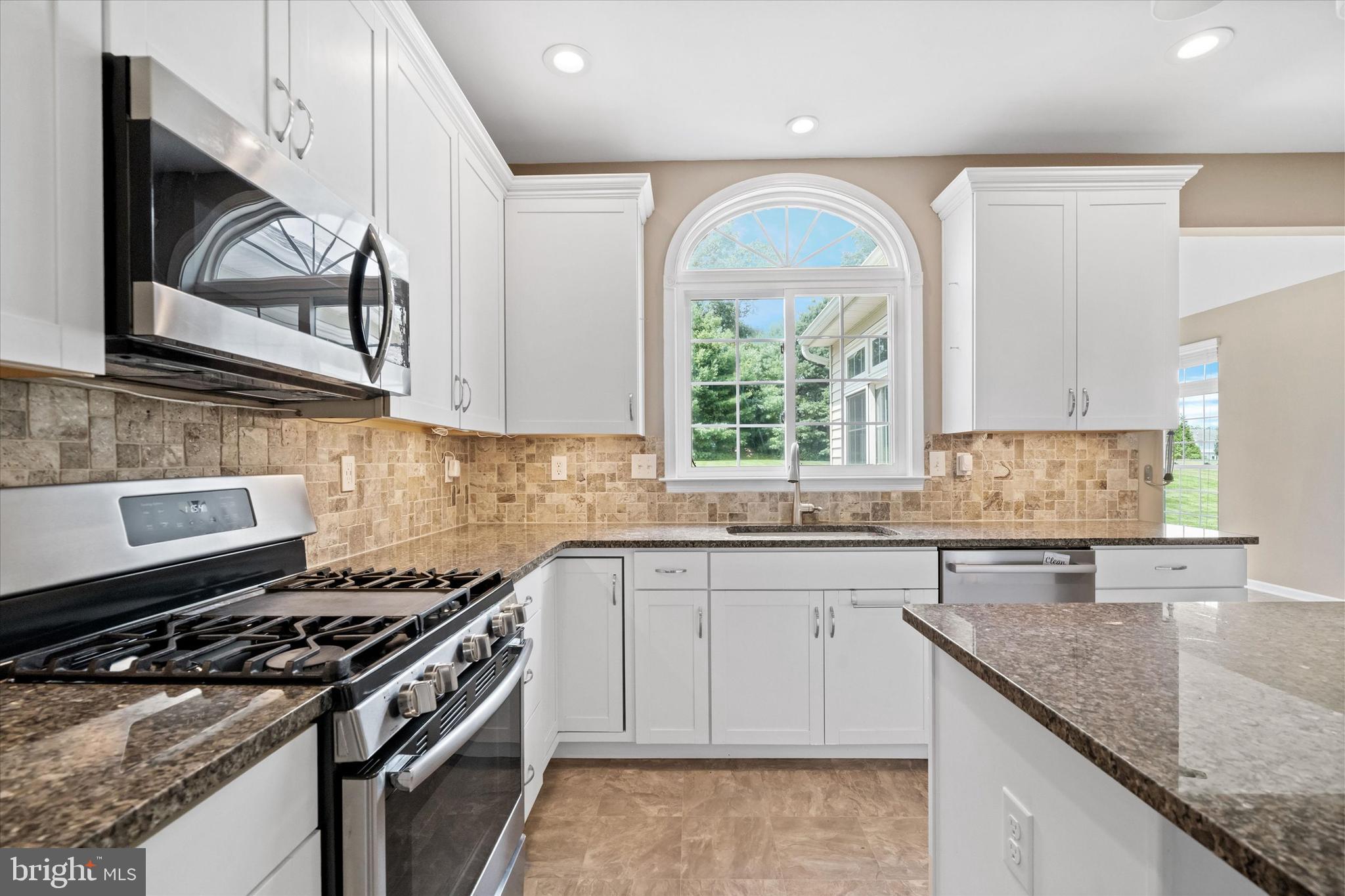 CENTURY OAK - Residential