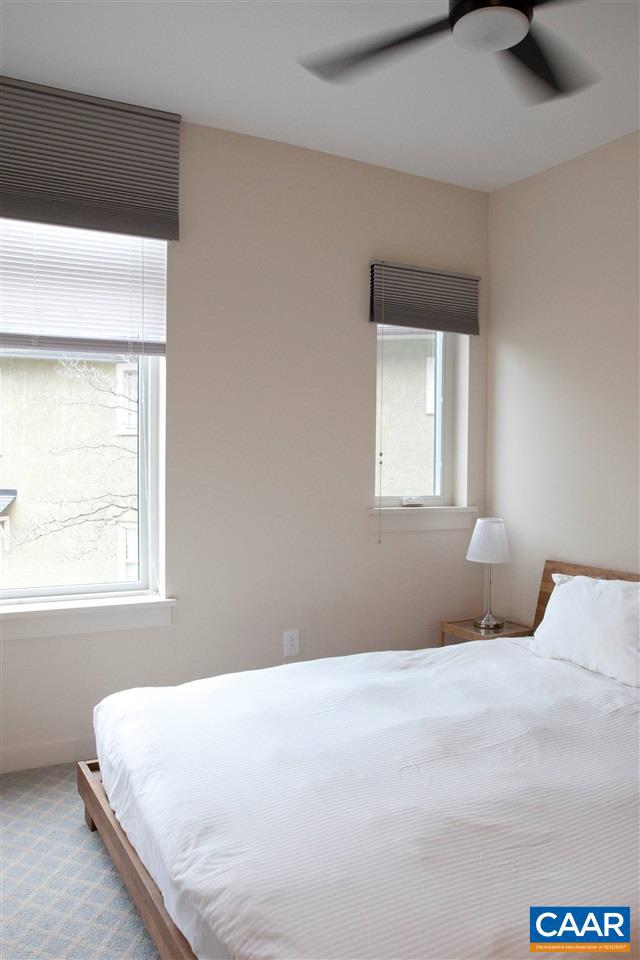 JEFFERSON PARK - Residential Lease