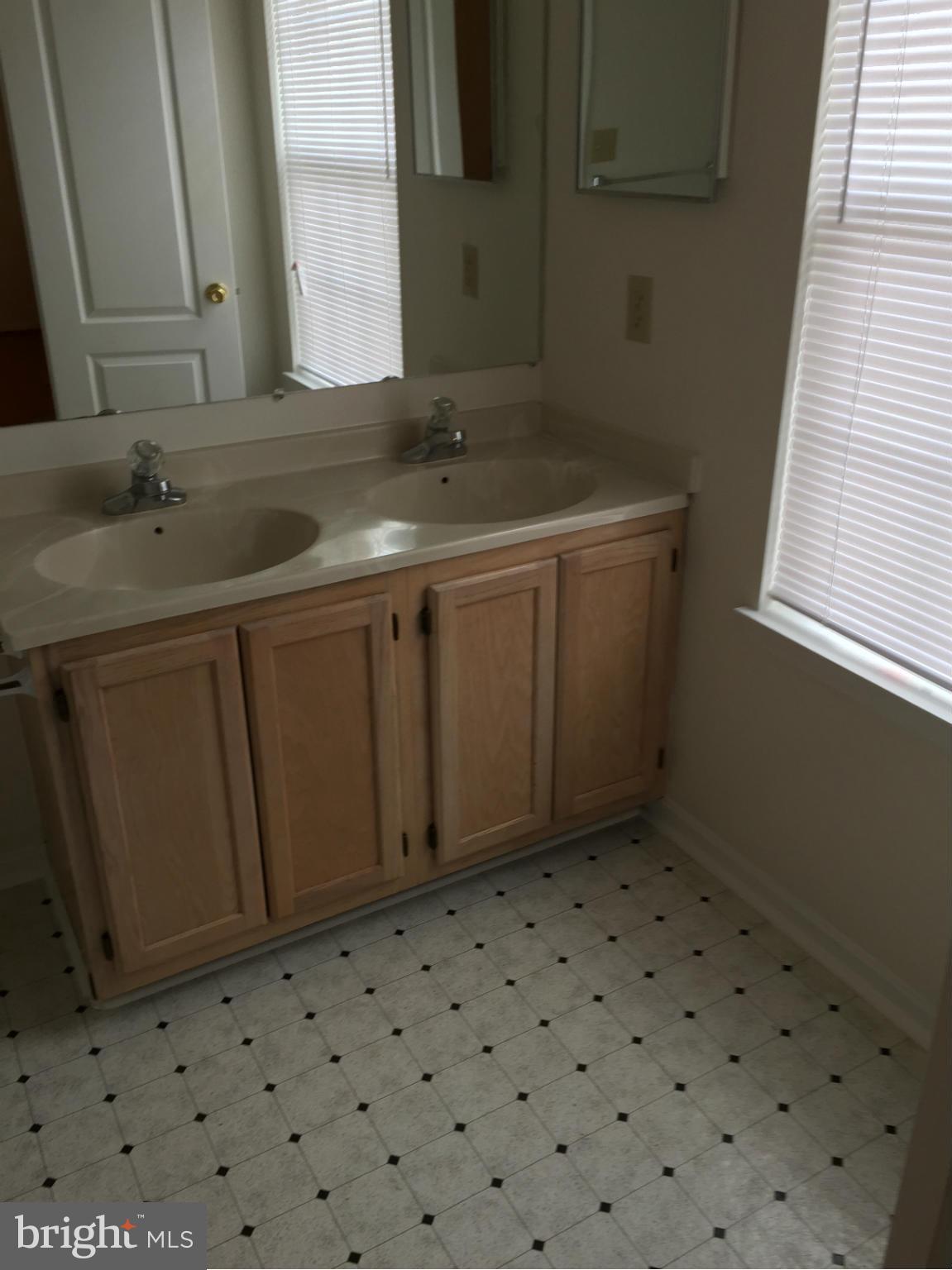 HIGHBRIDGE PLAT 15 - Residential Lease