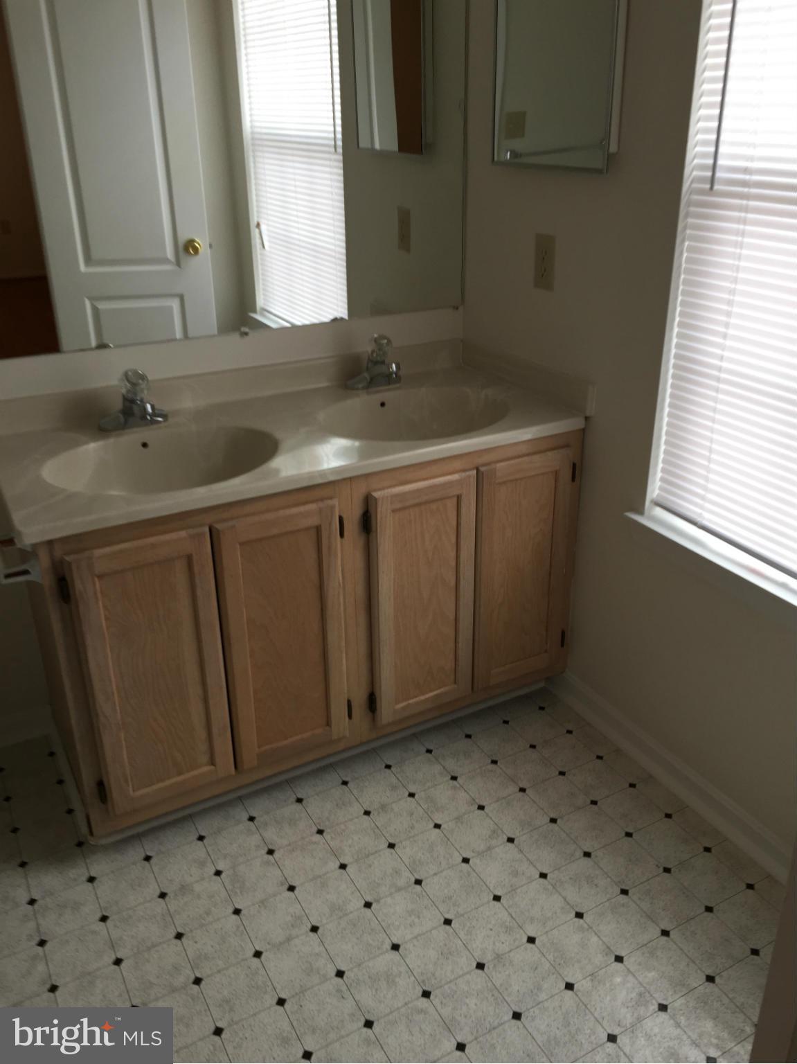 HIGHBRIDGE PLAT 15 - Residential Lease