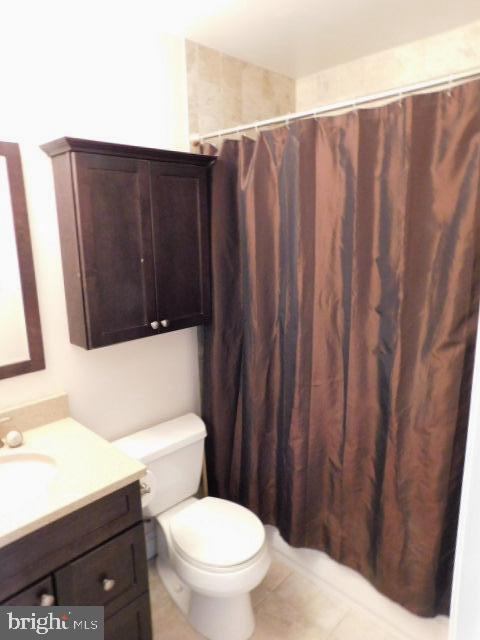 COLONY PARK - Residential Lease