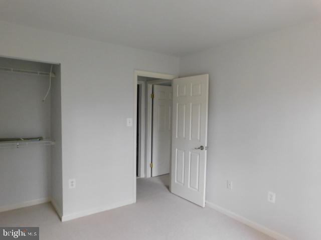 COLONY PARK - Residential Lease