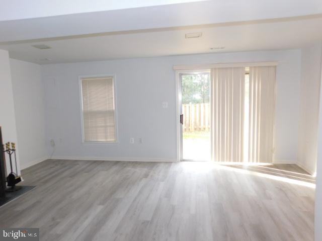 COLONY PARK - Residential Lease