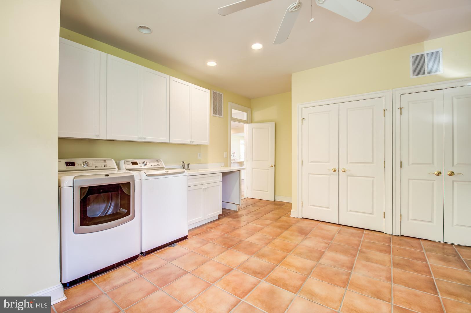 NORTH BEACH PARK - Residential