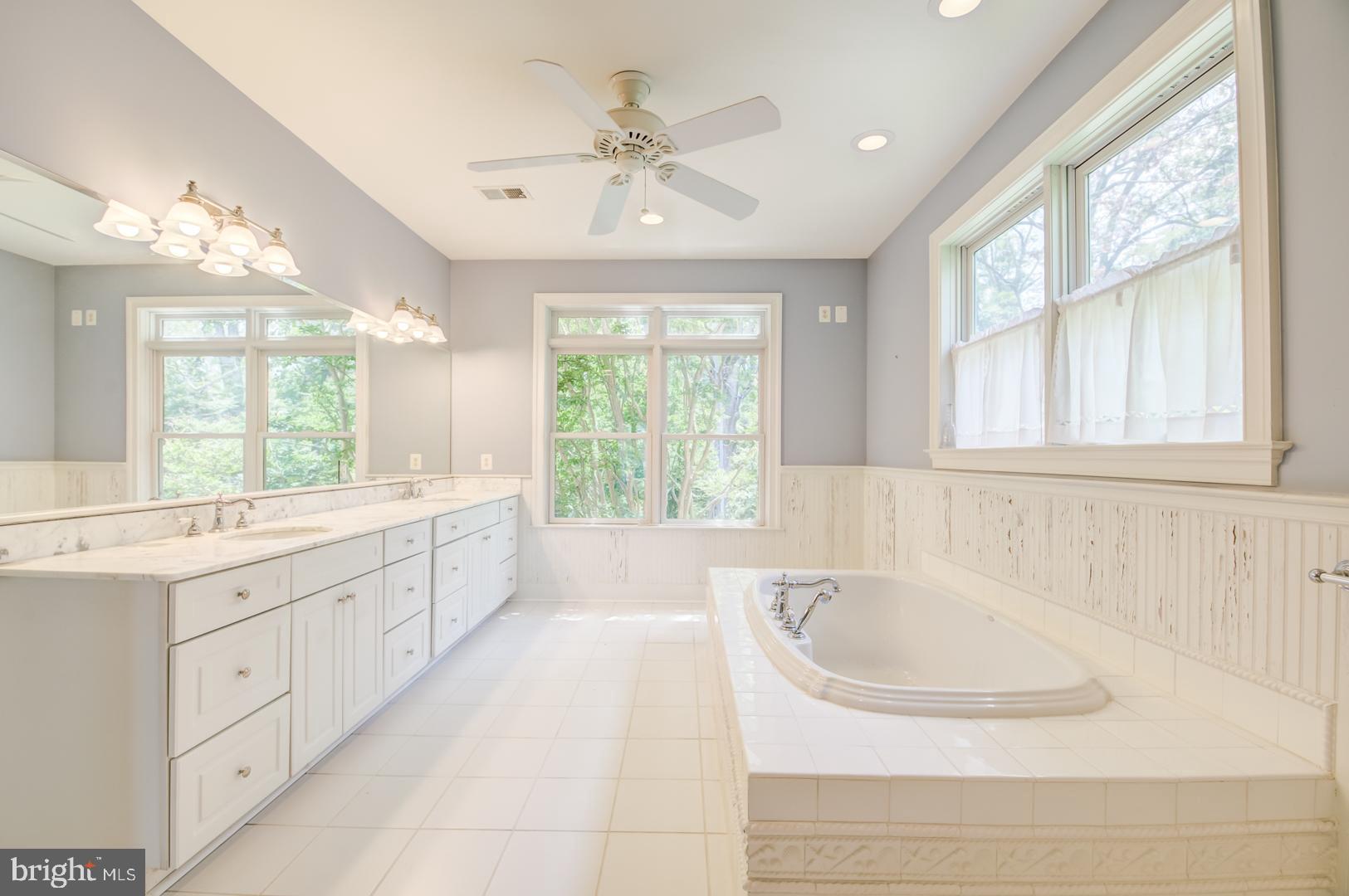 NORTH BEACH PARK - Residential