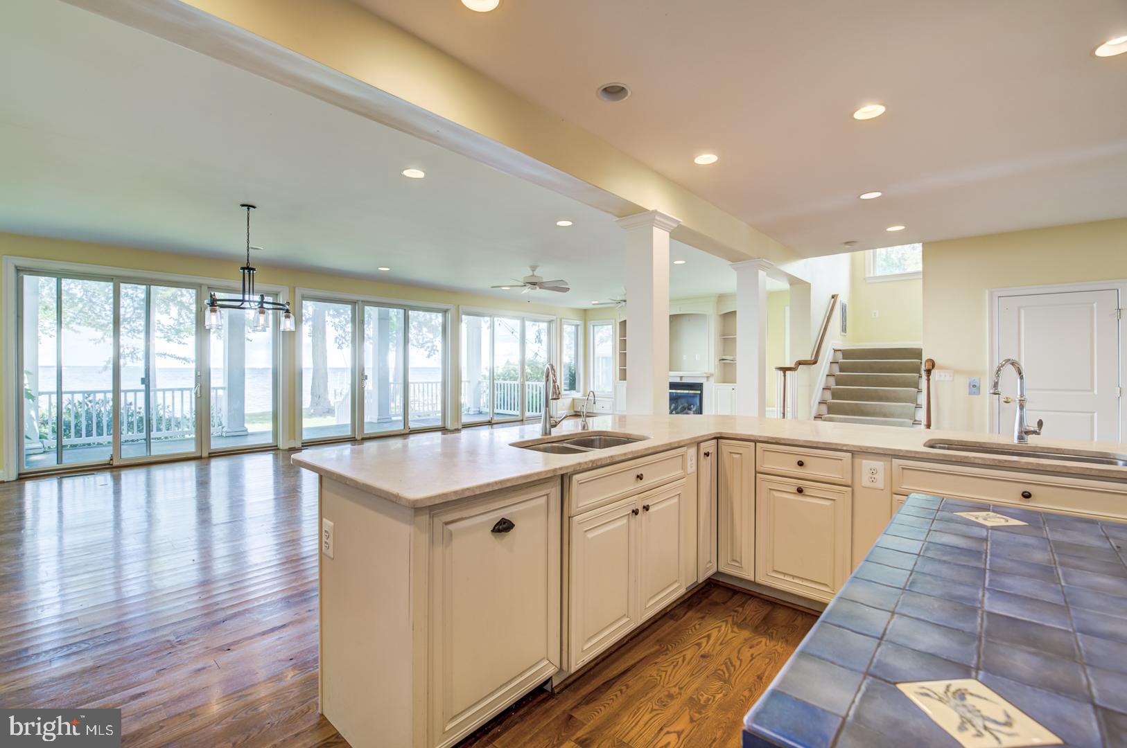 NORTH BEACH PARK - Residential