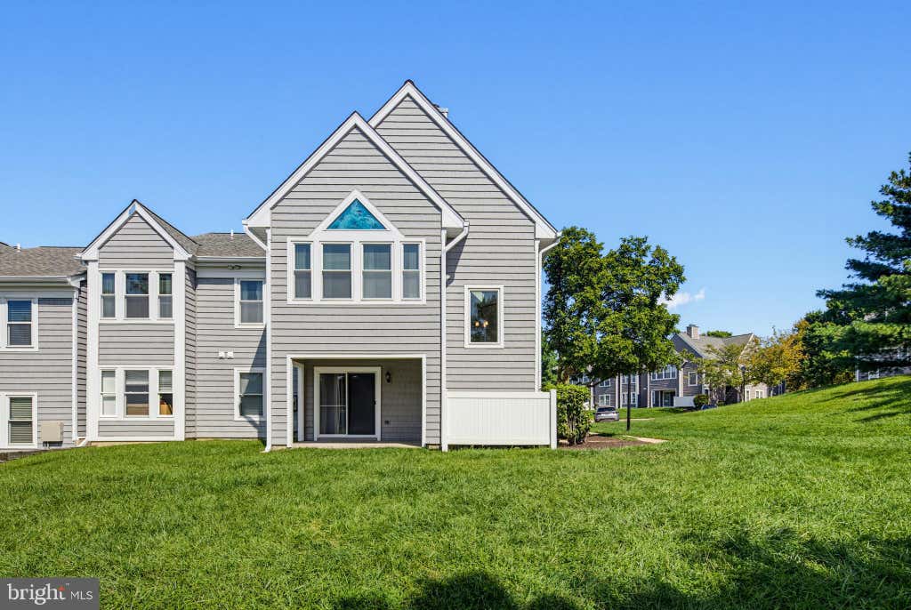Photo of 7724 Mayfair Circle, ELLICOTT CITY, MD 21043 (MLS # MDHW2073290)
