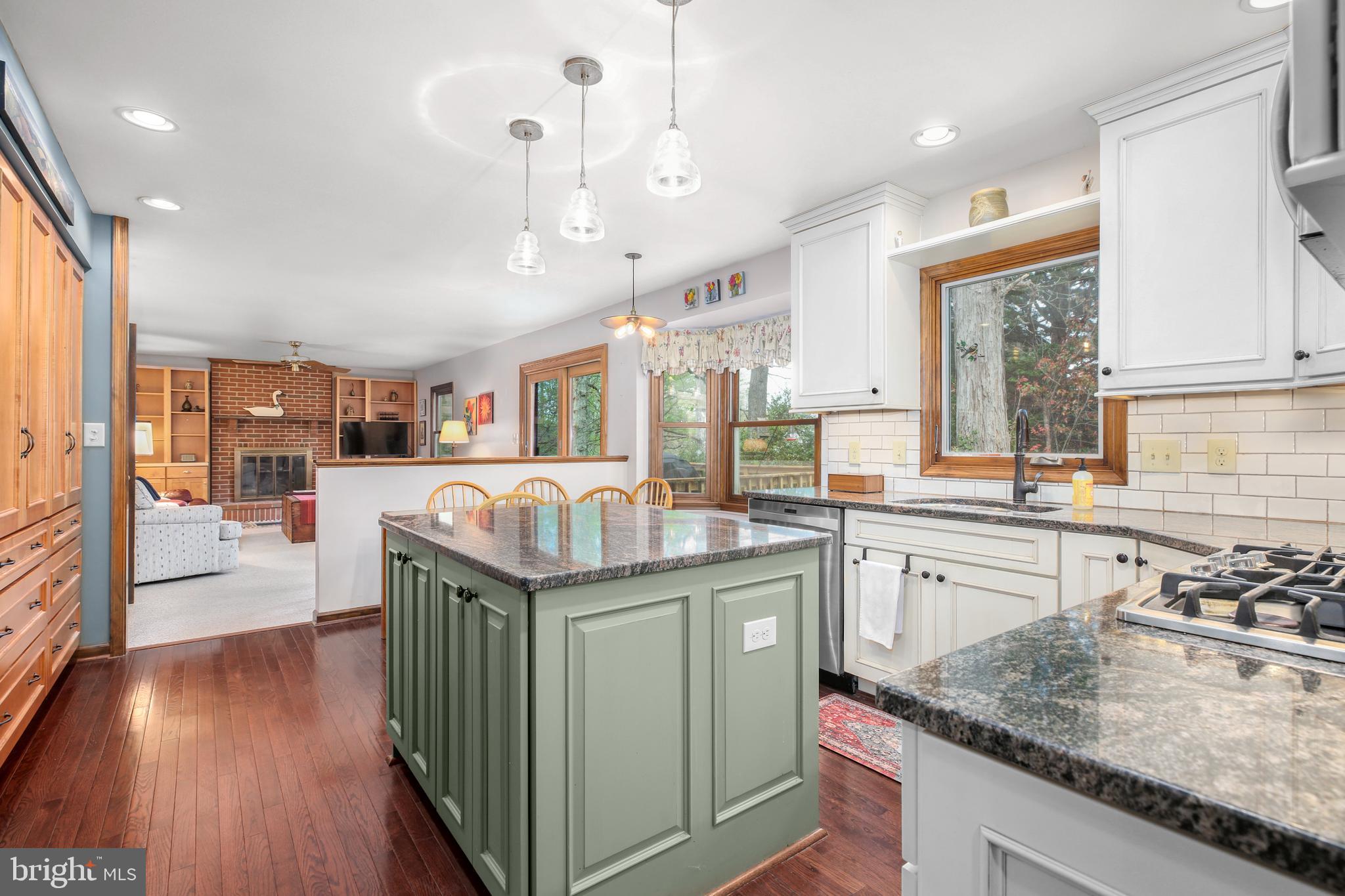 ENCHANTED WOODS - Residential