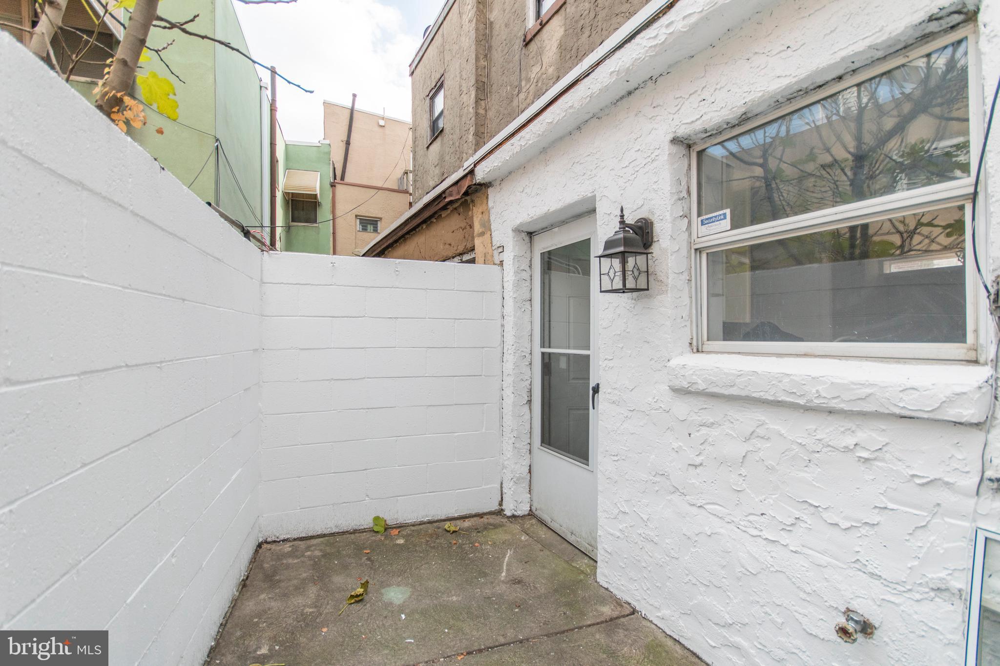 DICKINSON NARROWS - Residential