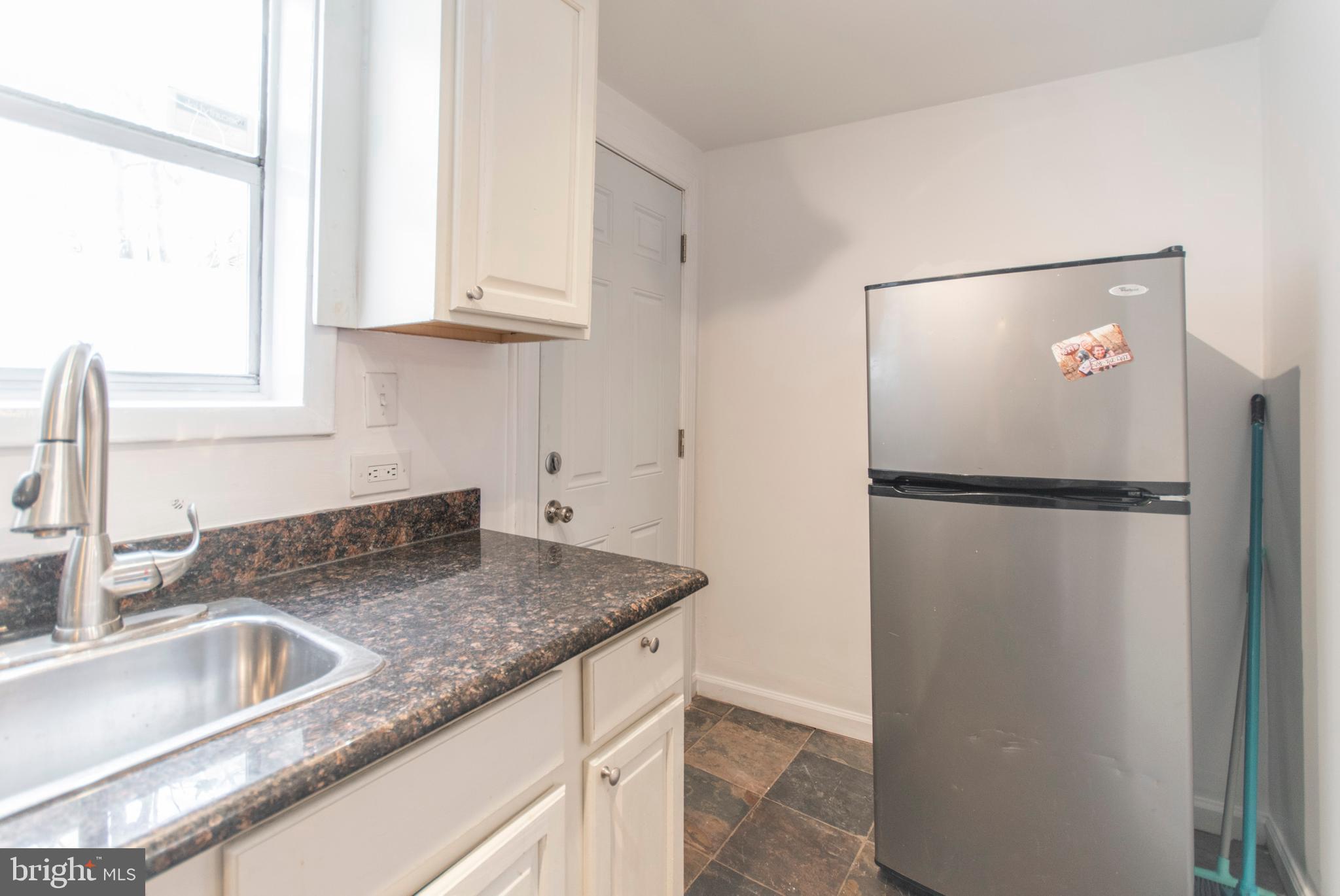 DICKINSON NARROWS - Residential