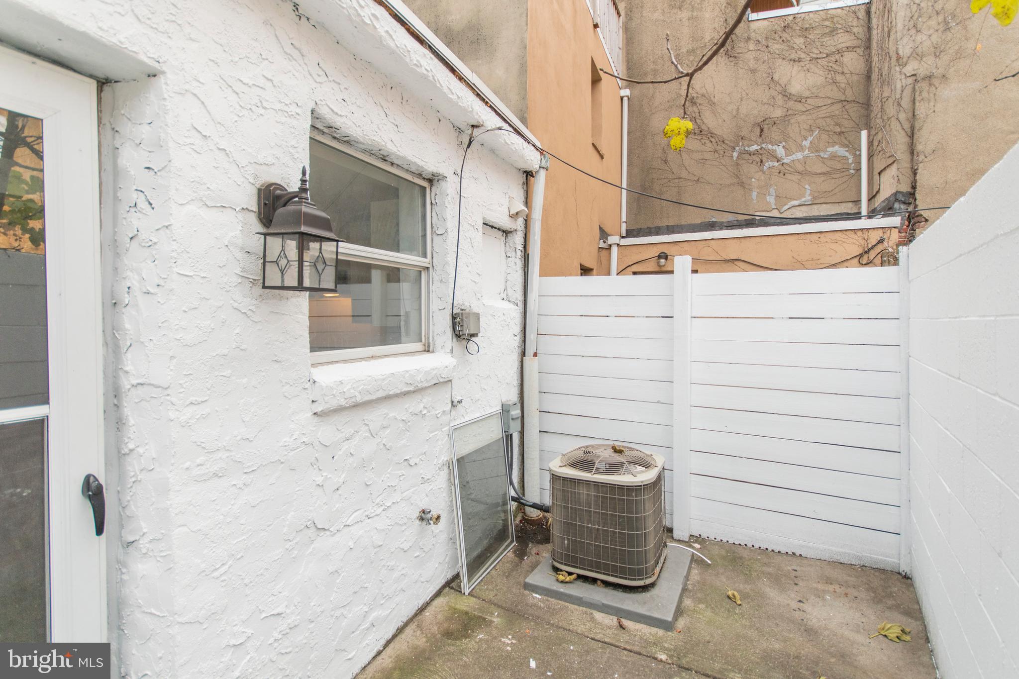 DICKINSON NARROWS - Residential