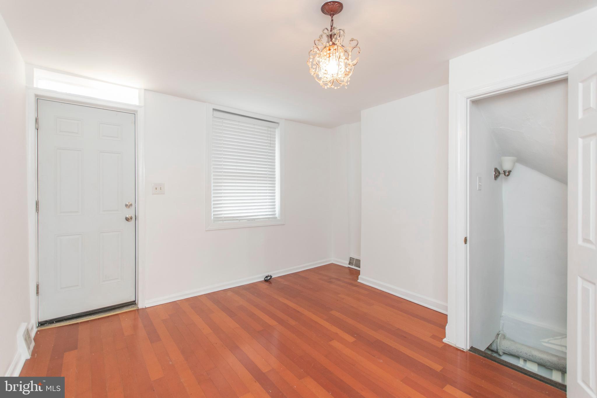 DICKINSON NARROWS - Residential