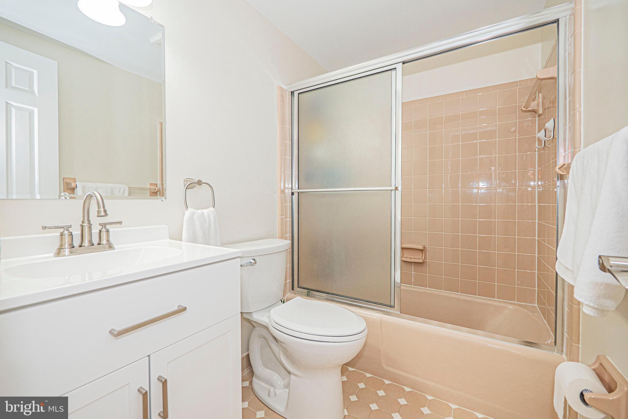 FALLS HILL - Residential