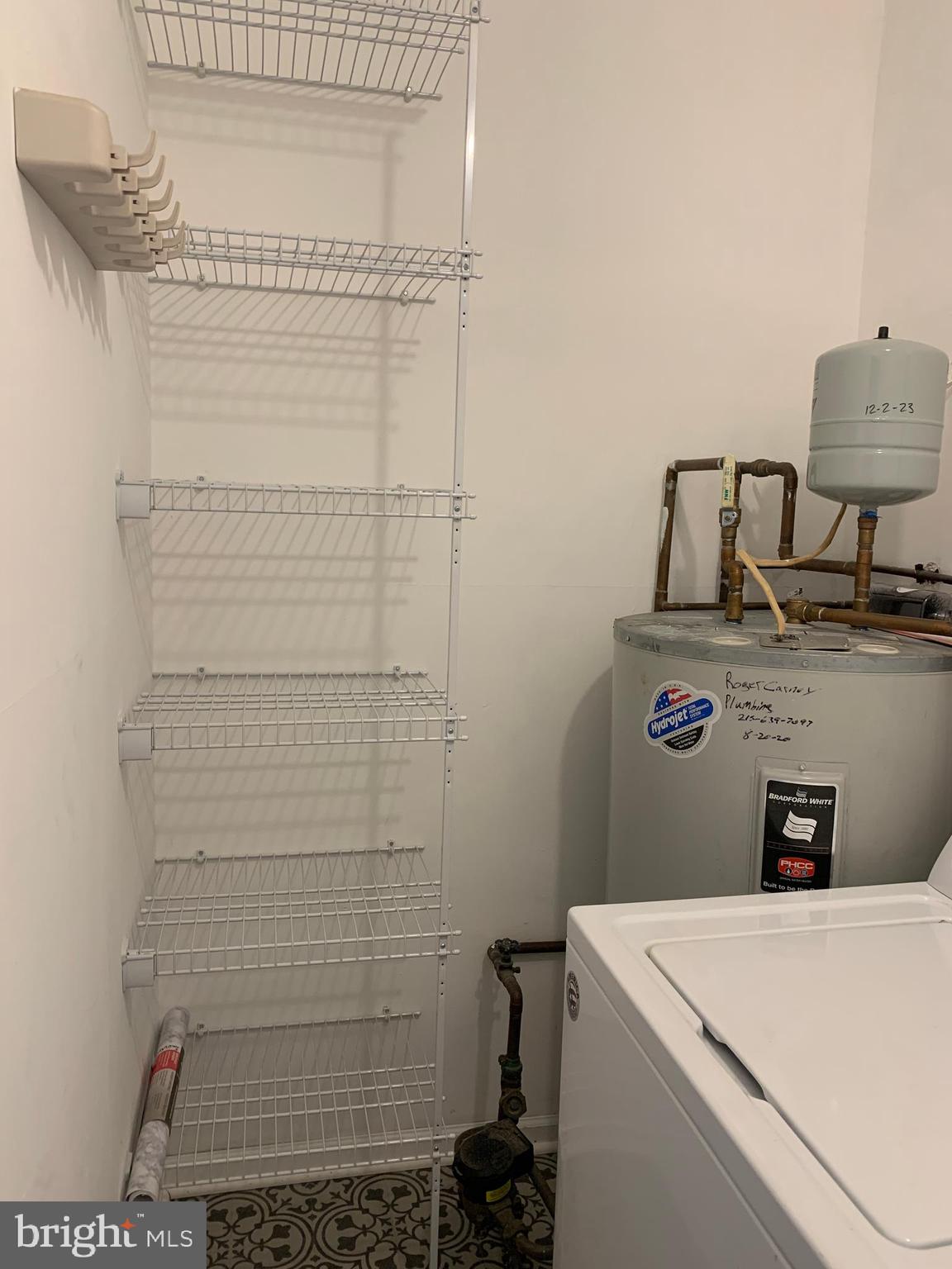 000 - Residential Lease