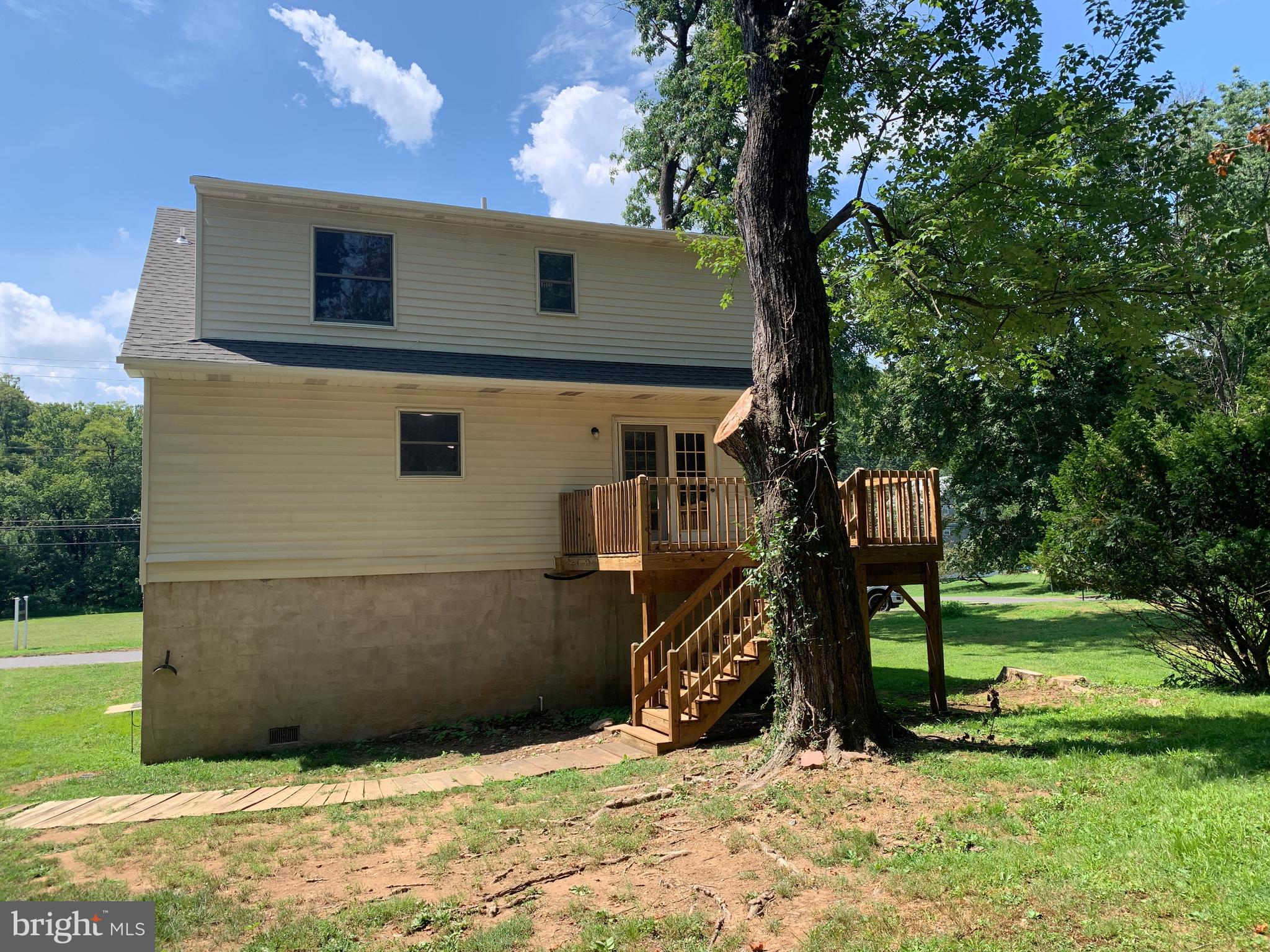 000 - Residential Lease