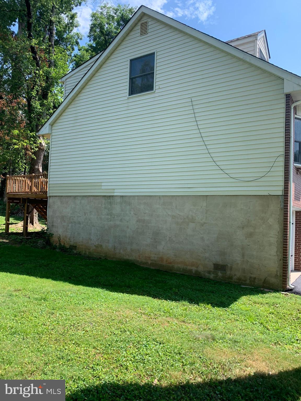 000 - Residential Lease