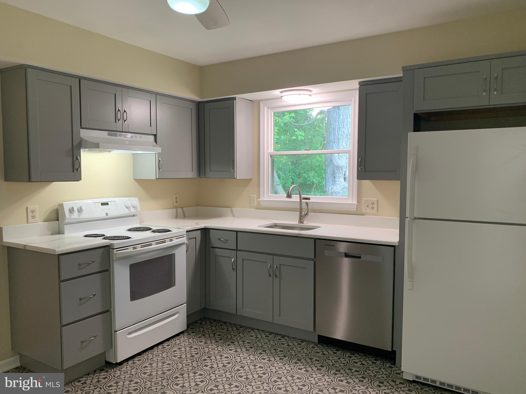 000 - Residential Lease