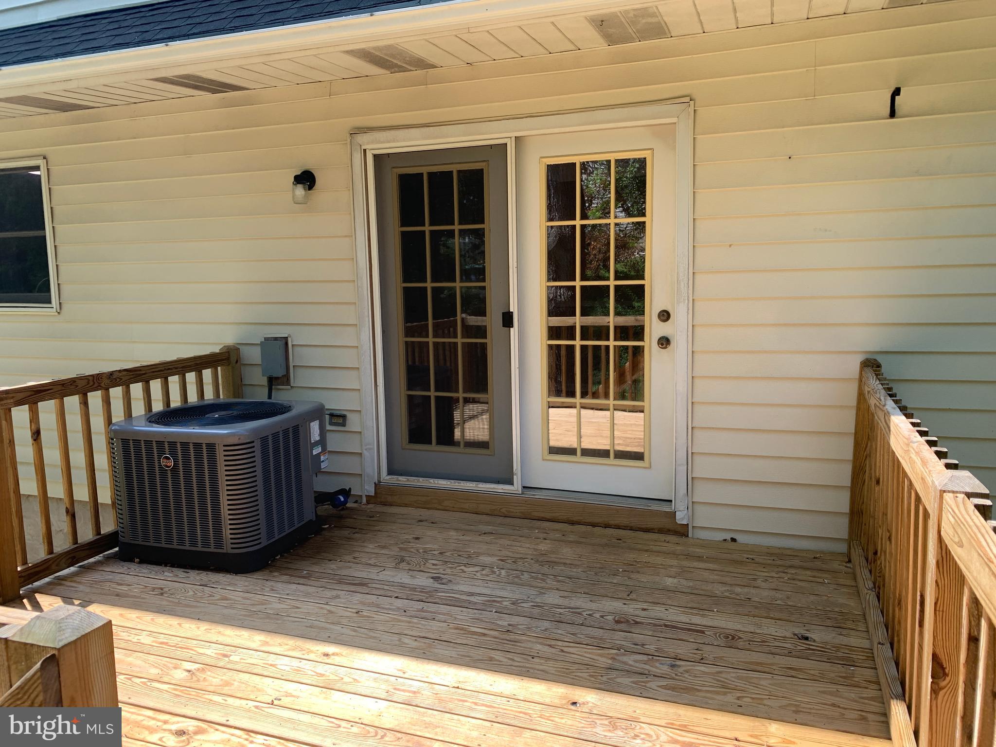 000 - Residential Lease