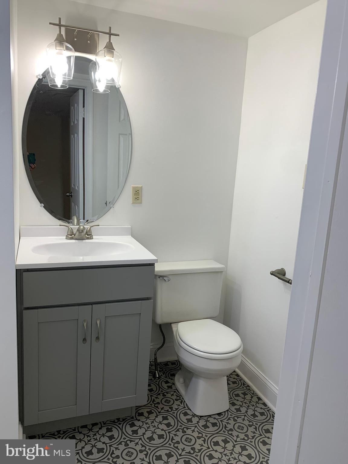 000 - Residential Lease