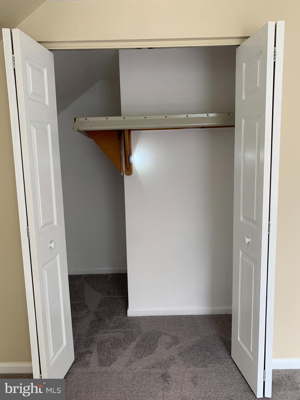 000 - Residential Lease