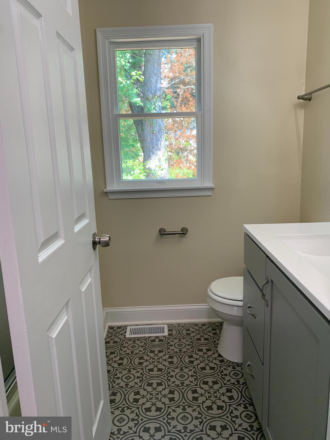 000 - Residential Lease