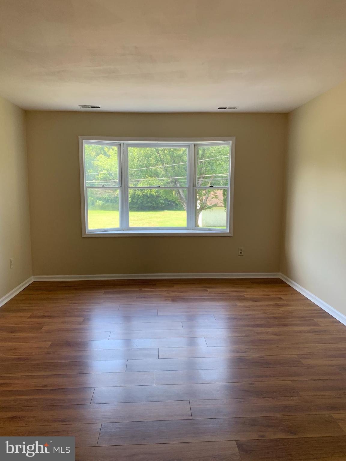 000 - Residential Lease