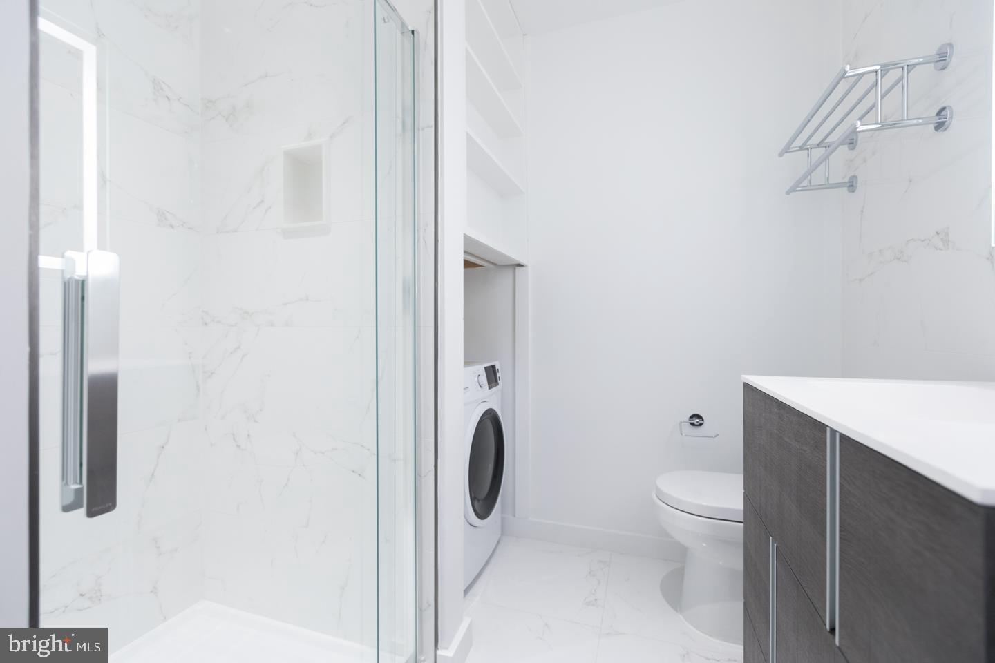 CENTER CITY - Residential Lease