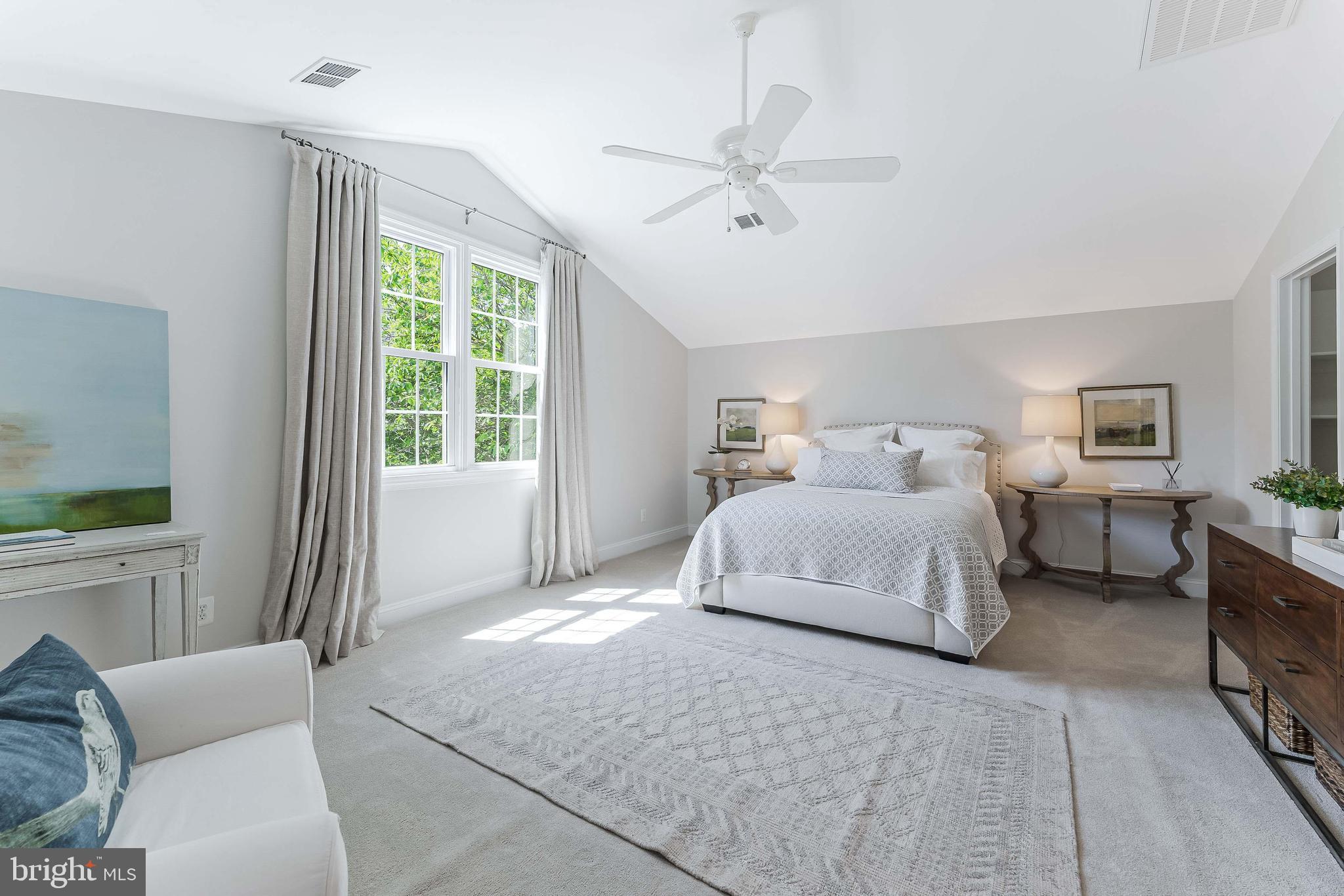 WEST MC LEAN - Residential