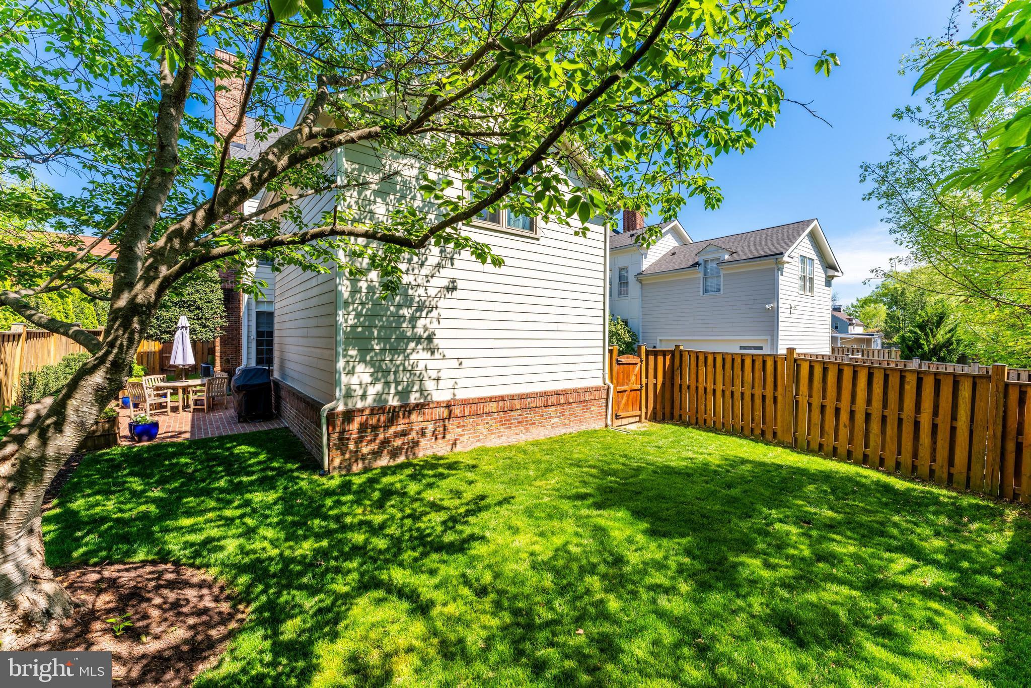 WEST MC LEAN - Residential