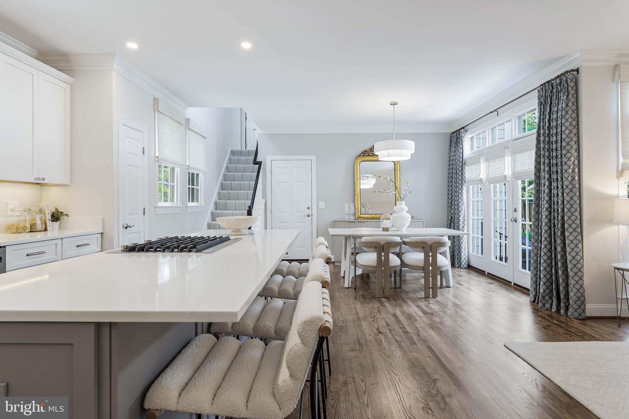 WEST MC LEAN - Residential