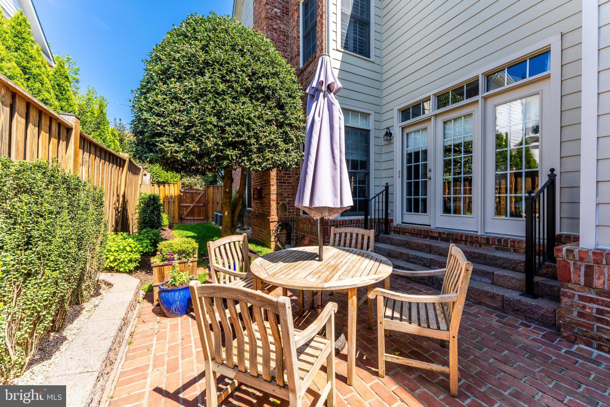 WEST MC LEAN - Residential