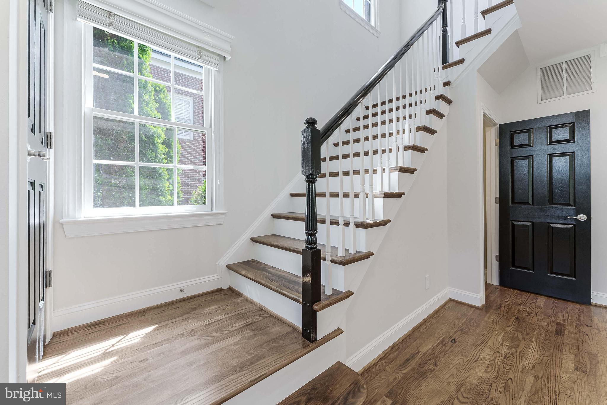 WEST MC LEAN - Residential