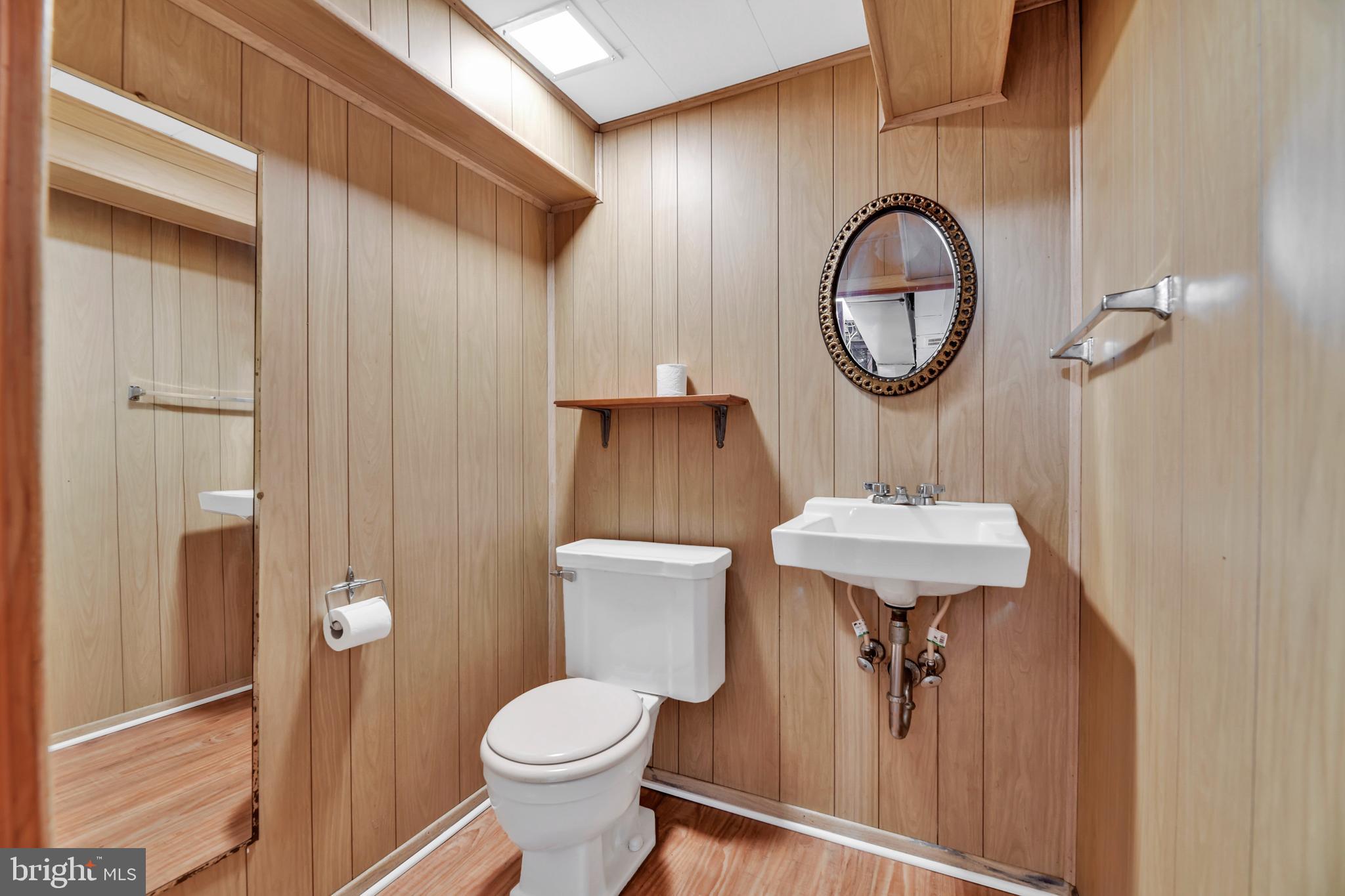 HILLENDALE PARK - Residential