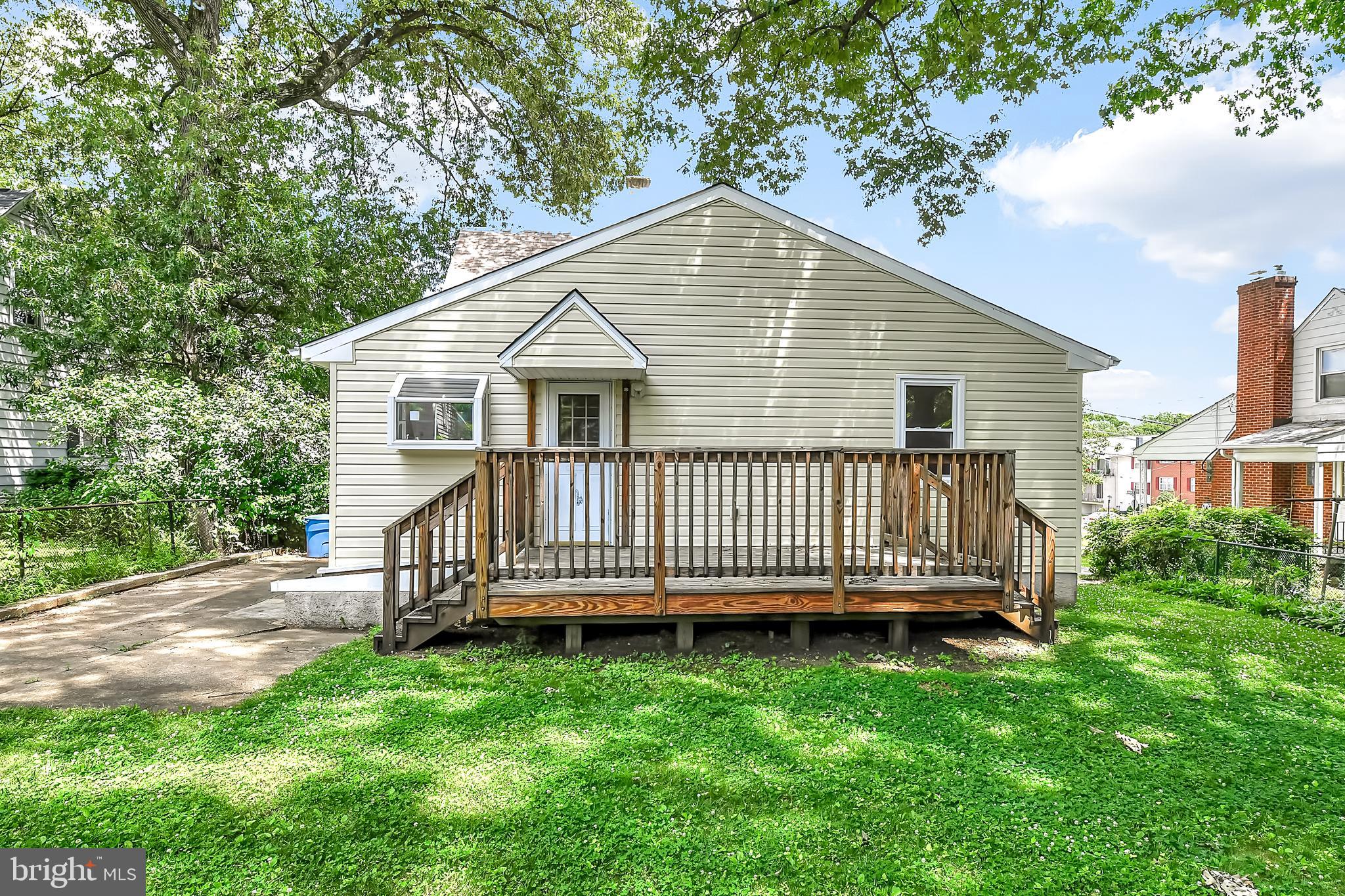 HILLENDALE PARK - Residential