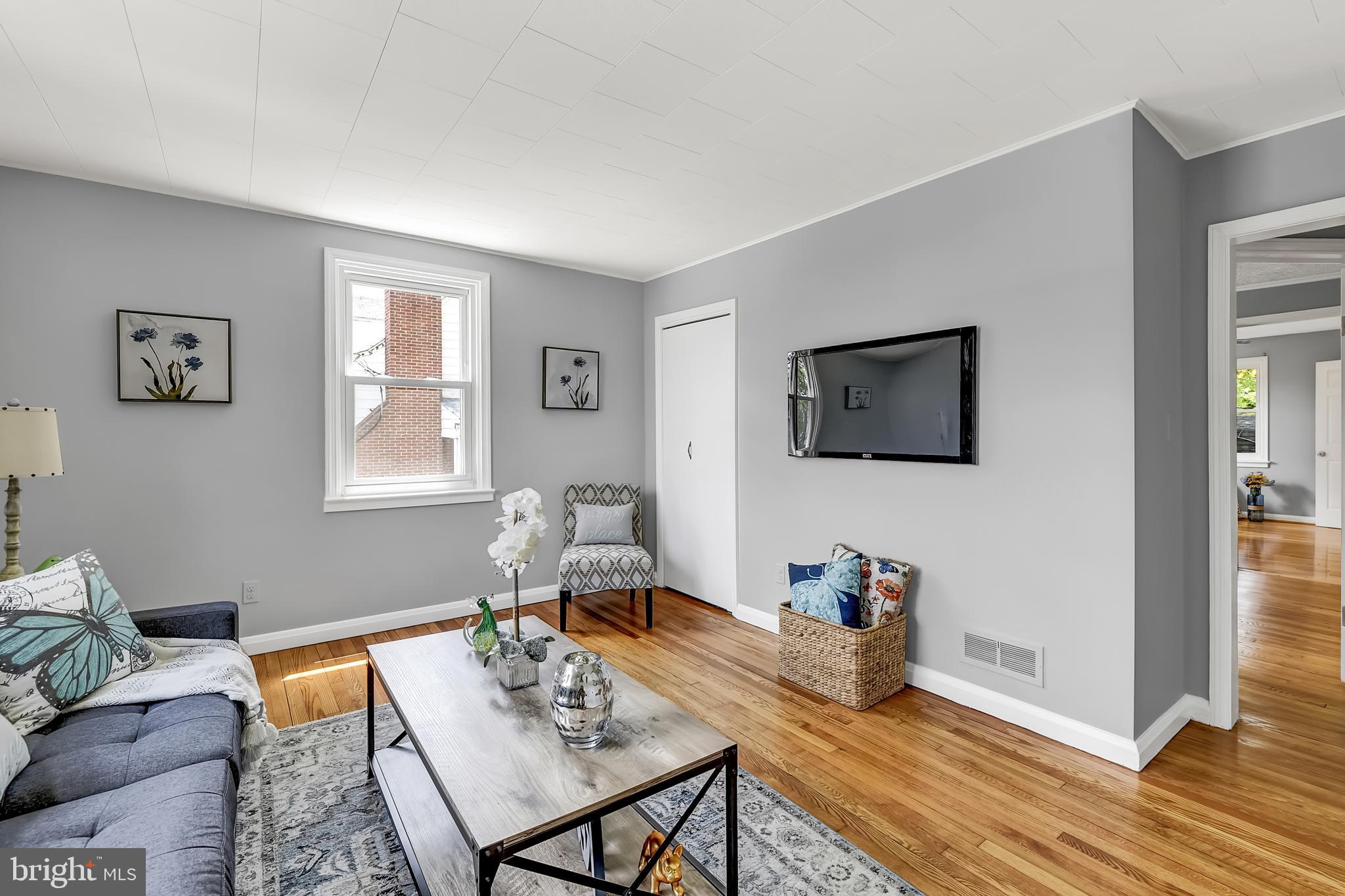 HILLENDALE PARK - Residential