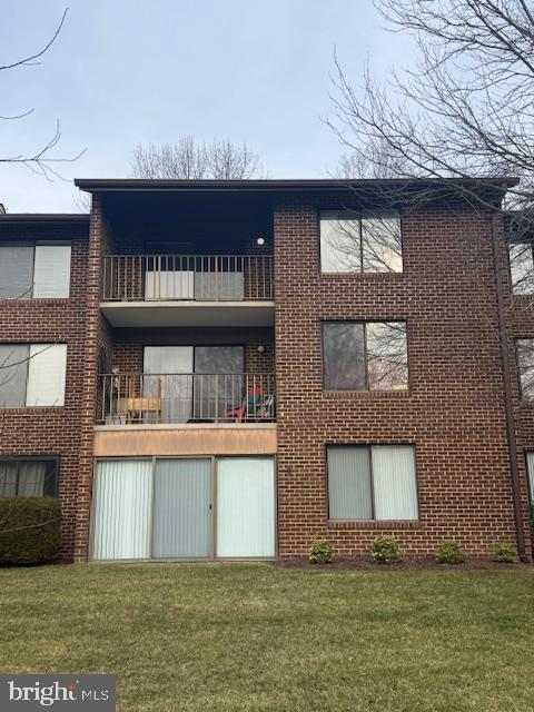 LEISURE WORLD - Residential