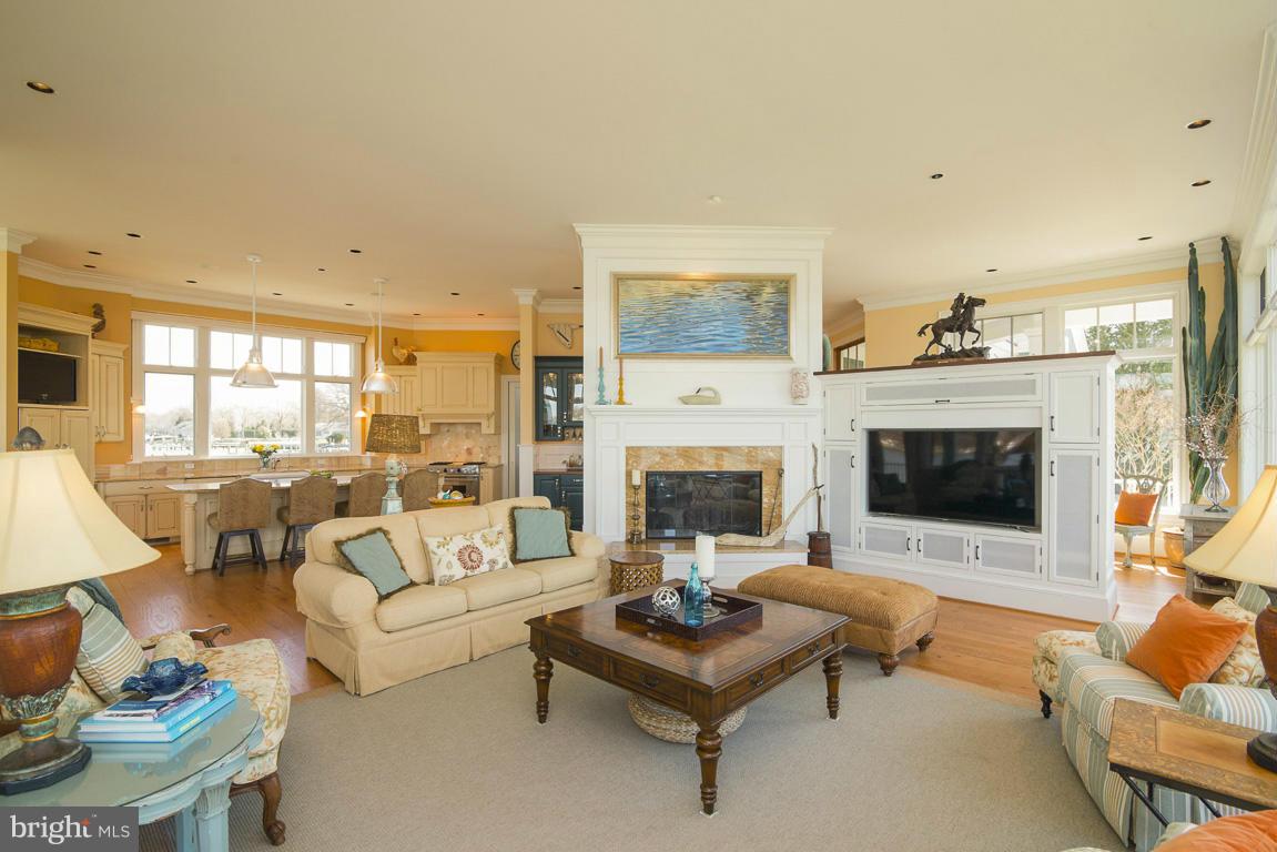 BACK BAY BEACH - Residential