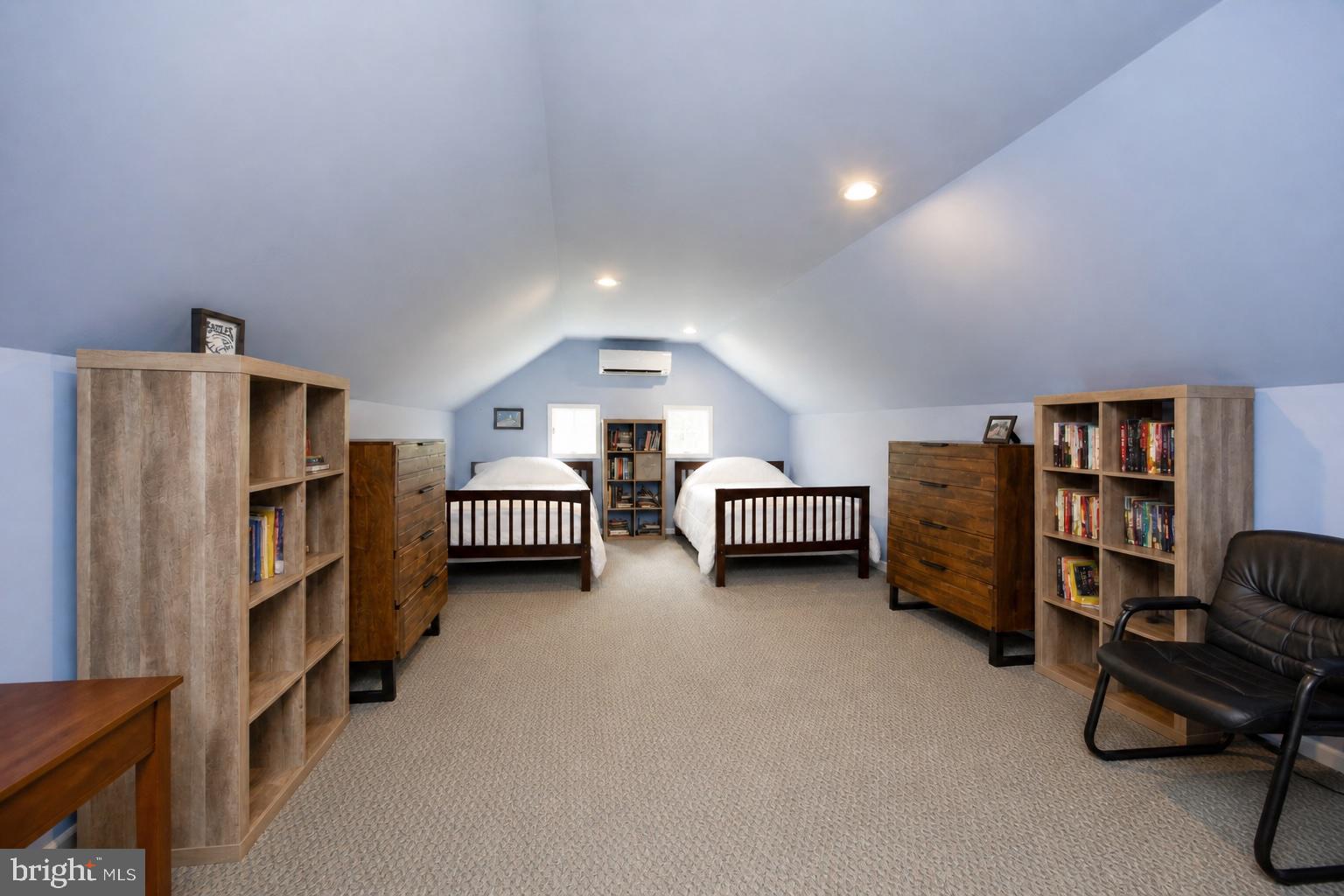 SAINT MATTHEWS WDS - Residential